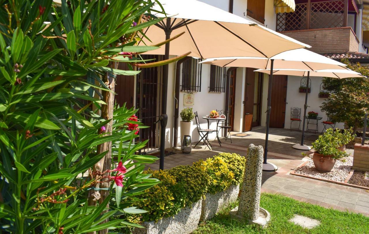 オッキオベッロ A Casa Di Laura Bed & Breakfast エクステリア 写真